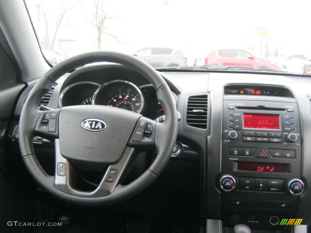 2011 Sorento EX V6 AWD - Titanium Silver / Black photo #3