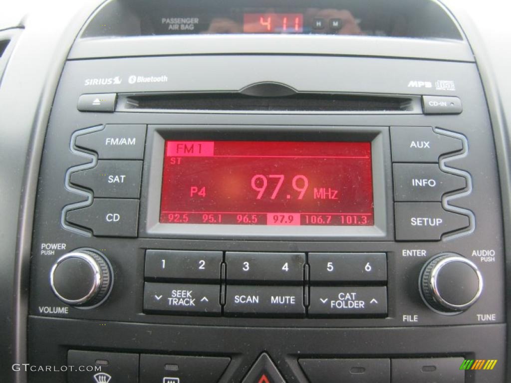 2011 Kia Sorento EX V6 AWD Controls Photo #45700541