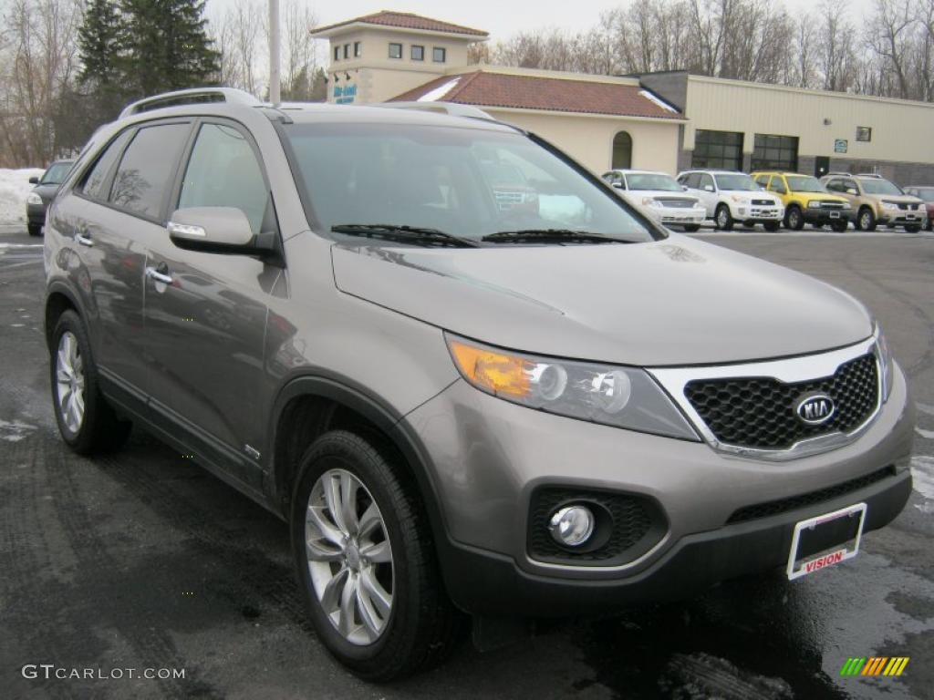 2011 Sorento EX V6 AWD - Titanium Silver / Black photo #17