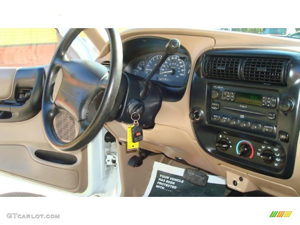 1999 Ford Ranger XLT Extended Cab Controls Photo #45701897