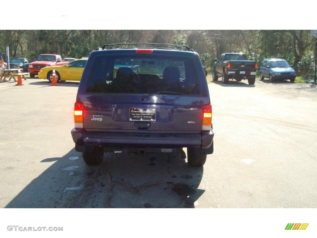 1998 Cherokee Classic 4x4 - Deep Amethyst Pearl / Mist Gray photo #4