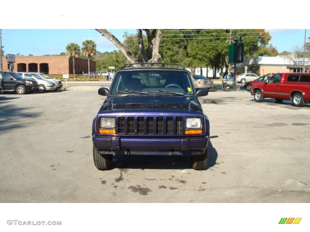 1998 Cherokee Classic 4x4 - Deep Amethyst Pearl / Mist Gray photo #8