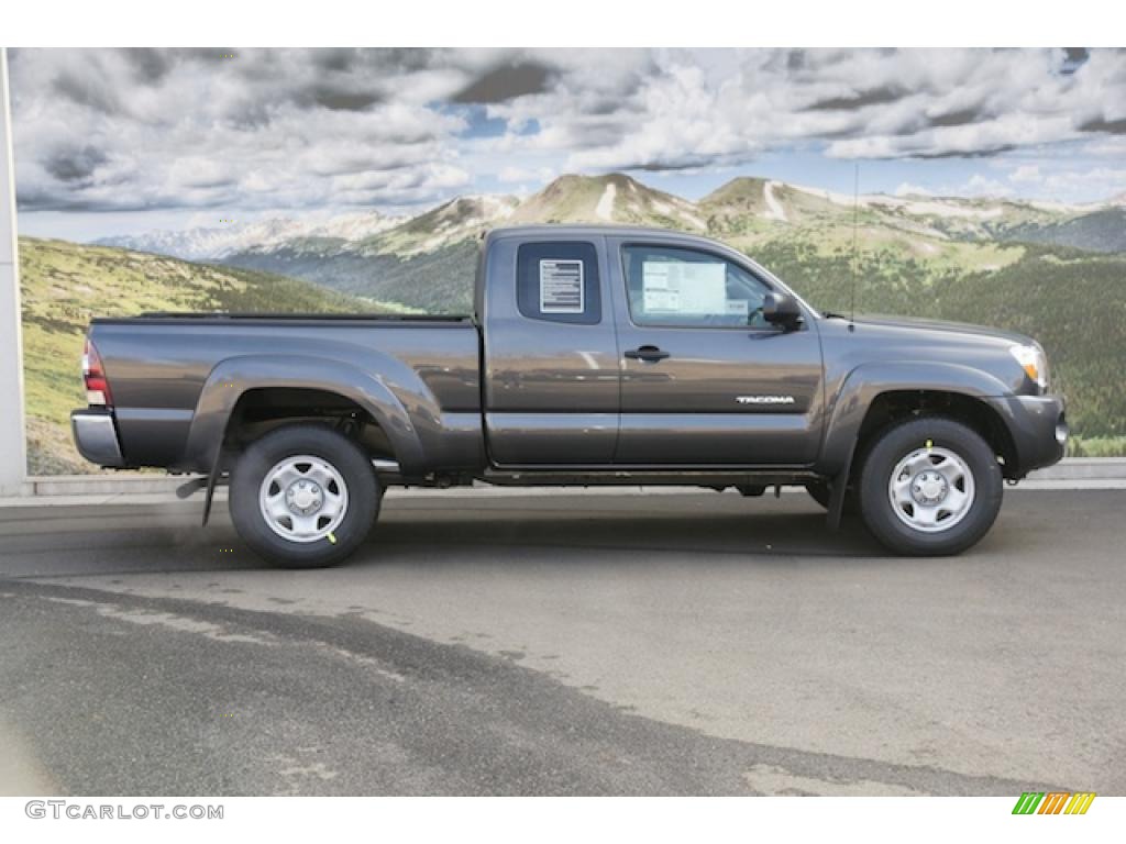 2011 Tacoma V6 SR5 Access Cab 4x4 - Magnetic Gray Metallic / Graphite Gray photo #2