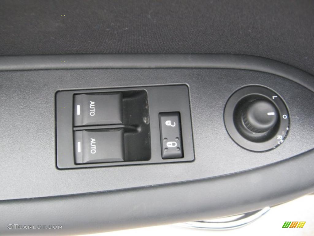 2011 Dodge Challenger R/T Controls Photo #45704094