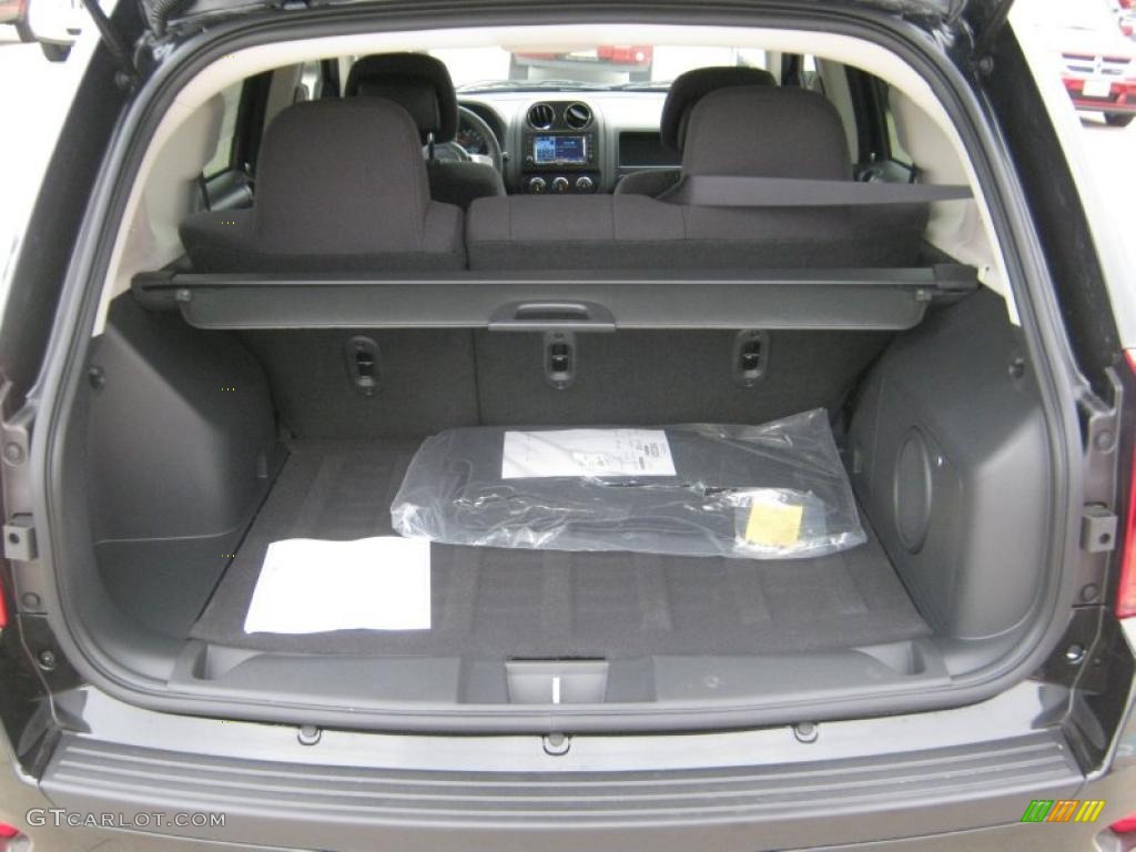 2011 Jeep Compass 2.4 Latitude Trunk Photo #45704602
