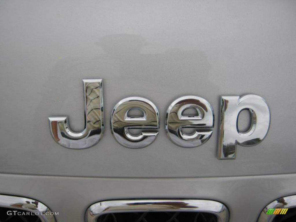 2011 Jeep Compass 2.4 Marks and Logos Photo #45704802
