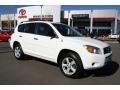Super White - RAV4 4WD Photo No. 1