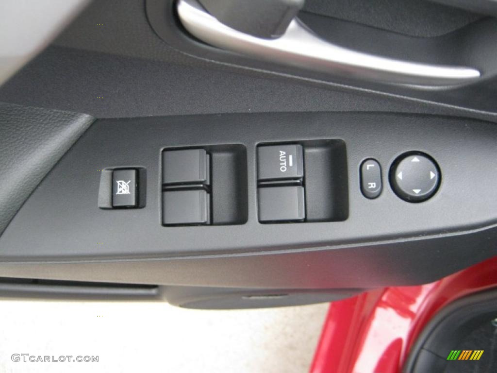 2011 Mazda MAZDA3 s Sport 4 Door Controls Photo #45705322