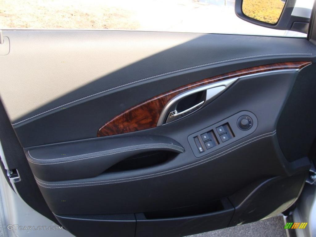 2011 LaCrosse CXL - Quicksilver Metallic / Ebony photo #10