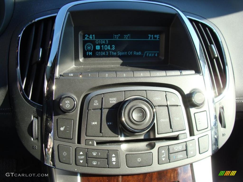 2011 LaCrosse CXL - Quicksilver Metallic / Ebony photo #18