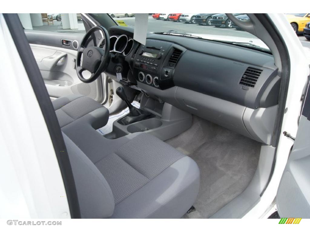 Graphite Gray Interior 2005 Toyota Tacoma Regular Cab Photo #45710018
