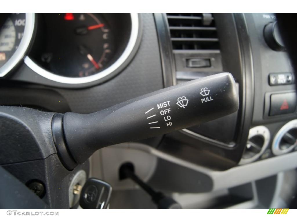 2005 Toyota Tacoma Regular Cab Controls Photo #45710078