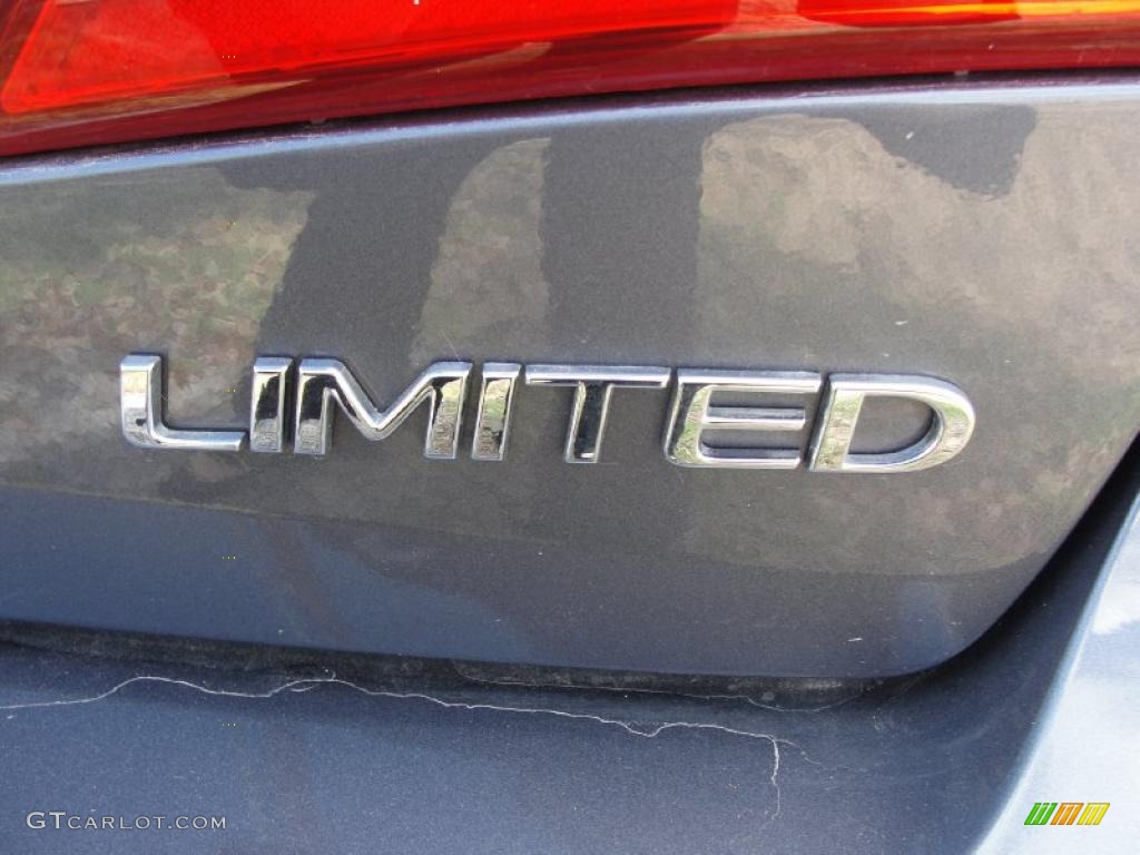 2011 Hyundai Azera Limited Marks and Logos Photos