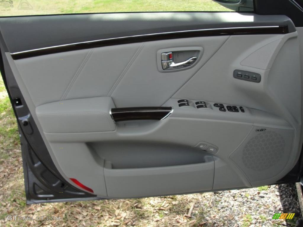 2011 Hyundai Azera Limited Door Panel Photos