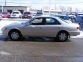 Lunar Mist Metallic - Camry LE Photo No. 6