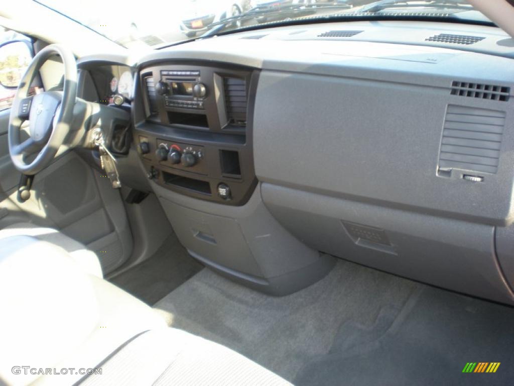 2006 Ram 1500 ST Quad Cab 4x4 - Black / Medium Slate Gray photo #24