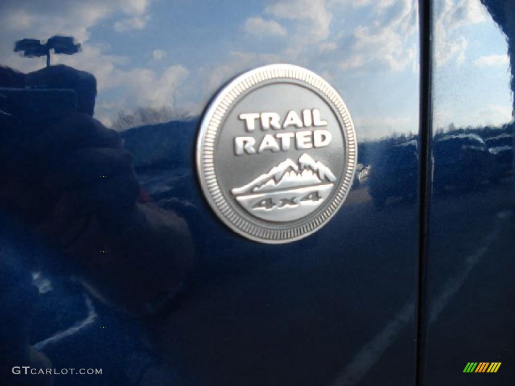 2005 Jeep Grand Cherokee Laredo 4x4 Marks and Logos Photos