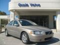 Lunar Gold Metallic - S60 2.5T Photo No. 1