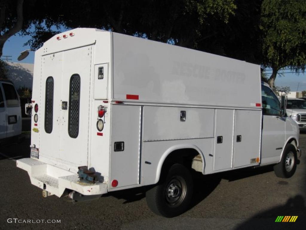 Summit White 1999 Chevrolet Express Cutaway 3500 Commercial Van Exterior Photo #45723426