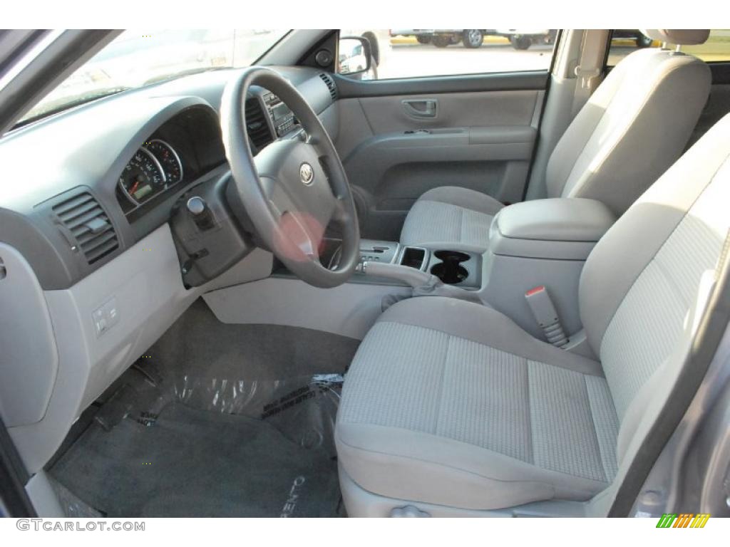 Gray Interior 2009 Kia Sorento LX Photo #45728942