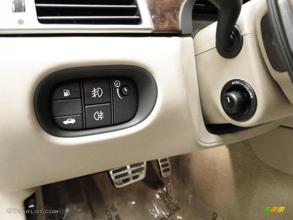 2008 Jaguar XK XKR Convertible Controls Photo #45729290