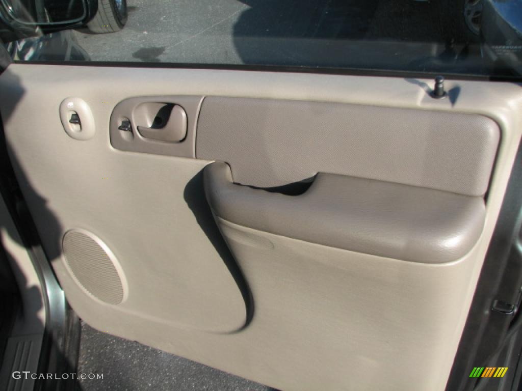 2002 Chrysler Voyager Standard Voyager Model Taupe Door Panel Photo #45729782