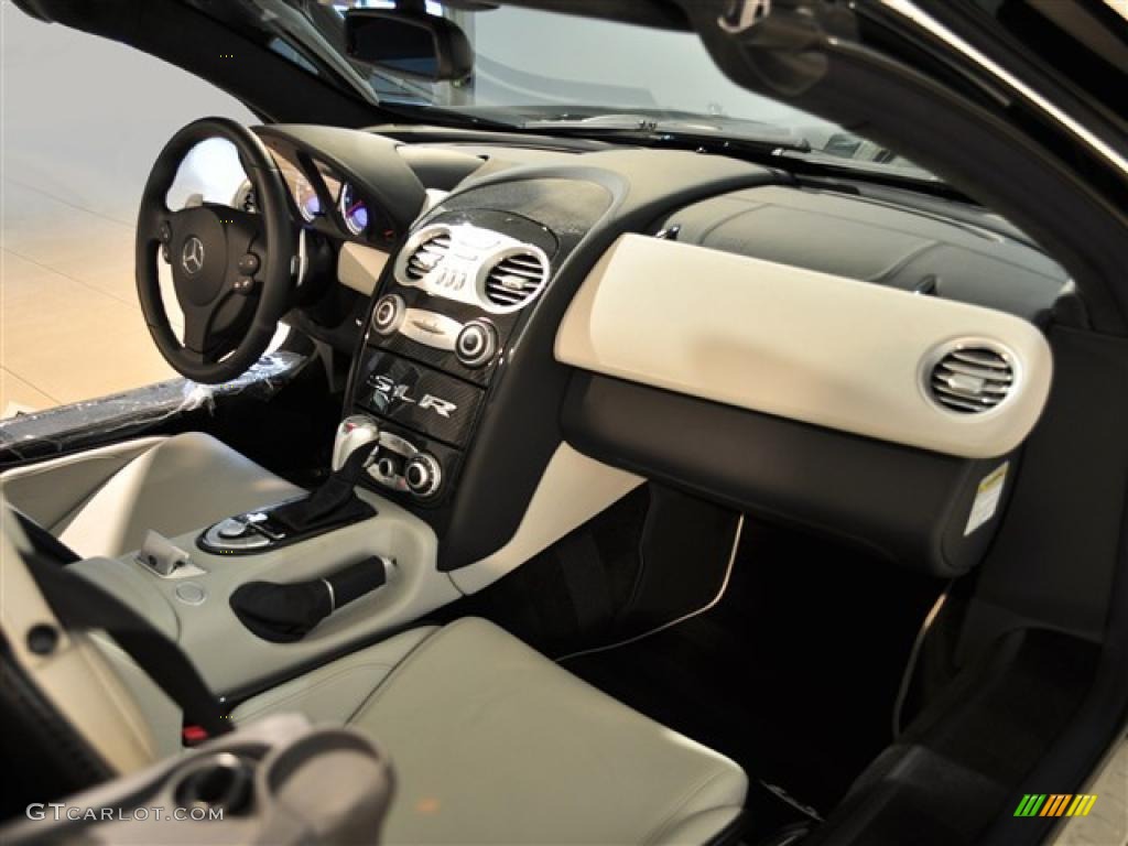 Semi-Aniline Black Interior 2009 Mercedes-Benz SLR McLaren Roadster Photo #45730010
