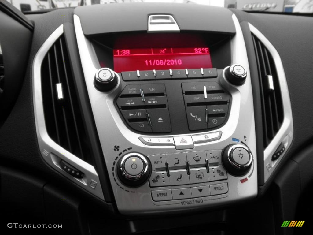 2011 GMC Terrain SLE Controls Photo #45730258