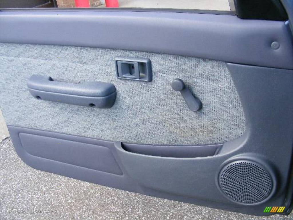1998 Tacoma Regular Cab - Mystic Purple Mica / Gray photo #19