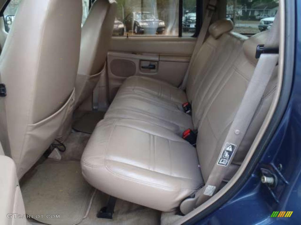 Medium Prairie Tan Interior 2000 Ford Explorer XLT Photo #45731278