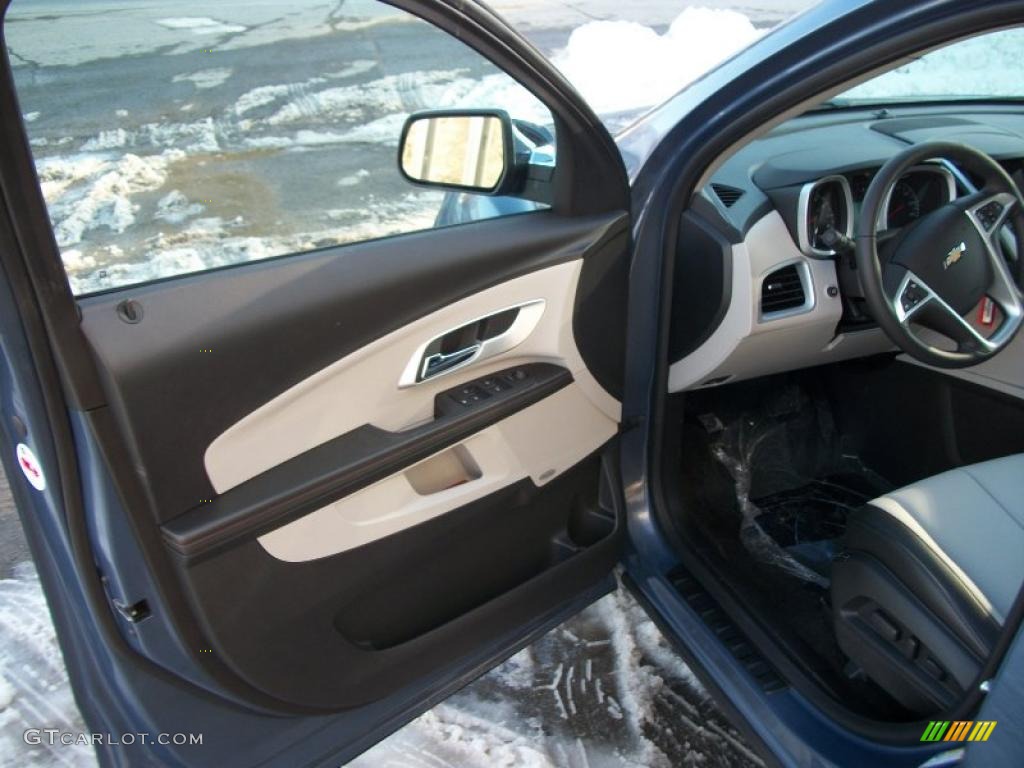Light Titanium/Jet Black Interior 2011 Chevrolet Equinox LTZ AWD Photo #45733914