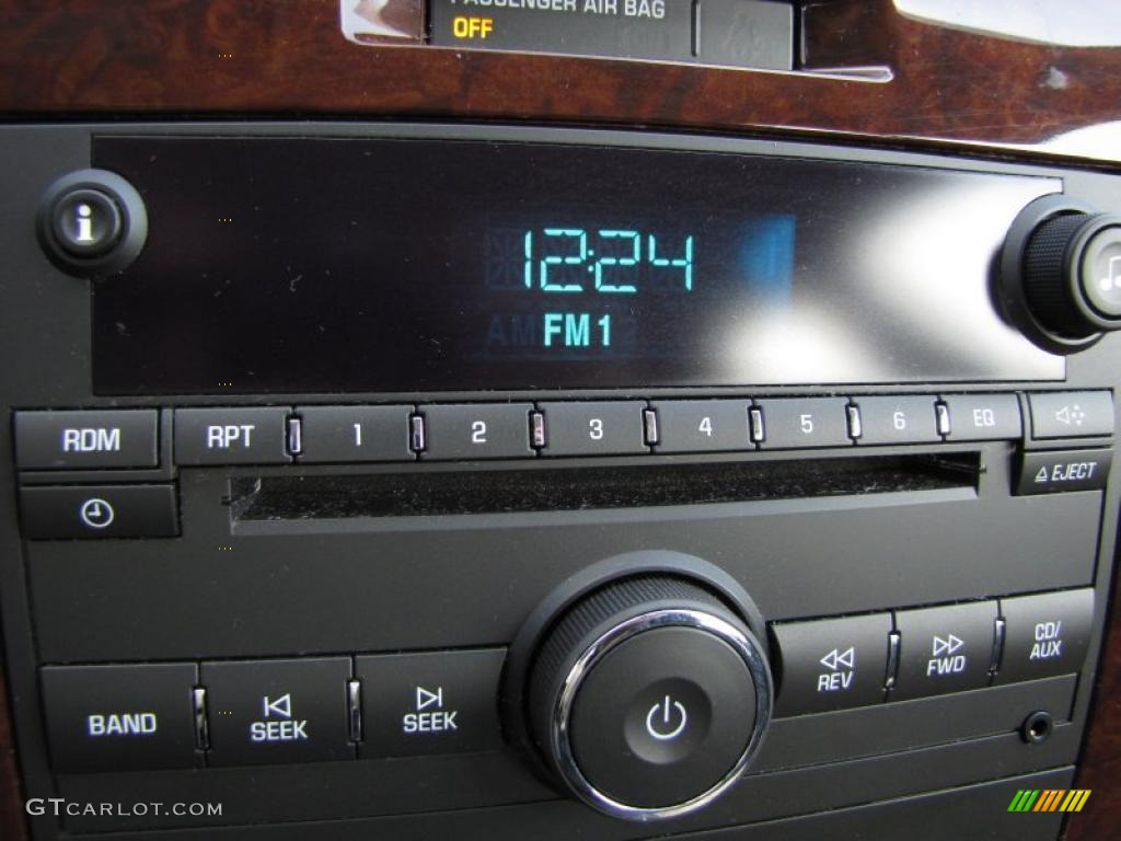 2011 Chevrolet Impala LT Controls Photo #45734550