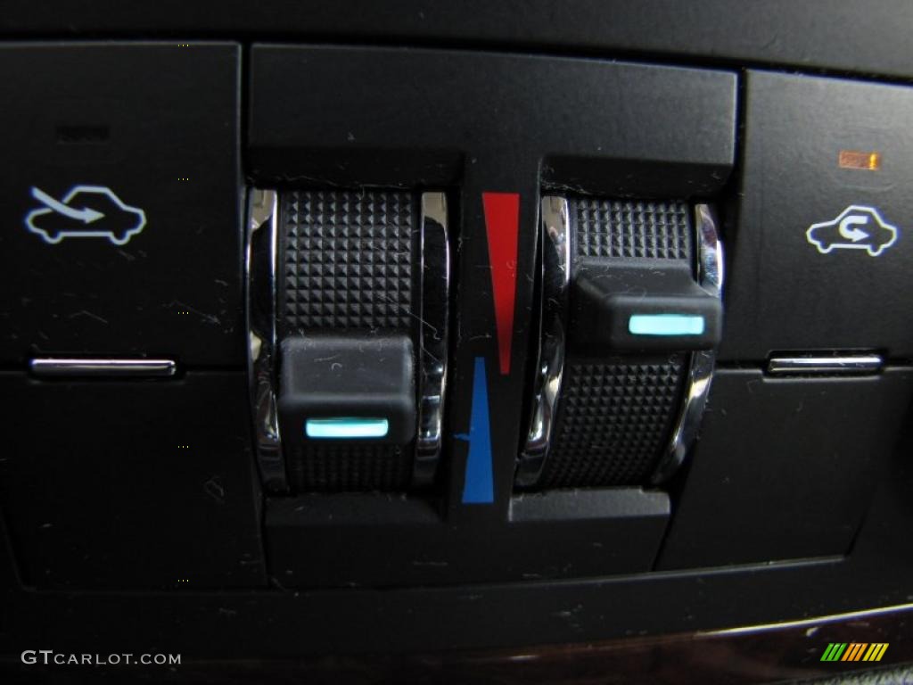 2011 Chevrolet Impala LT Controls Photo #45734558