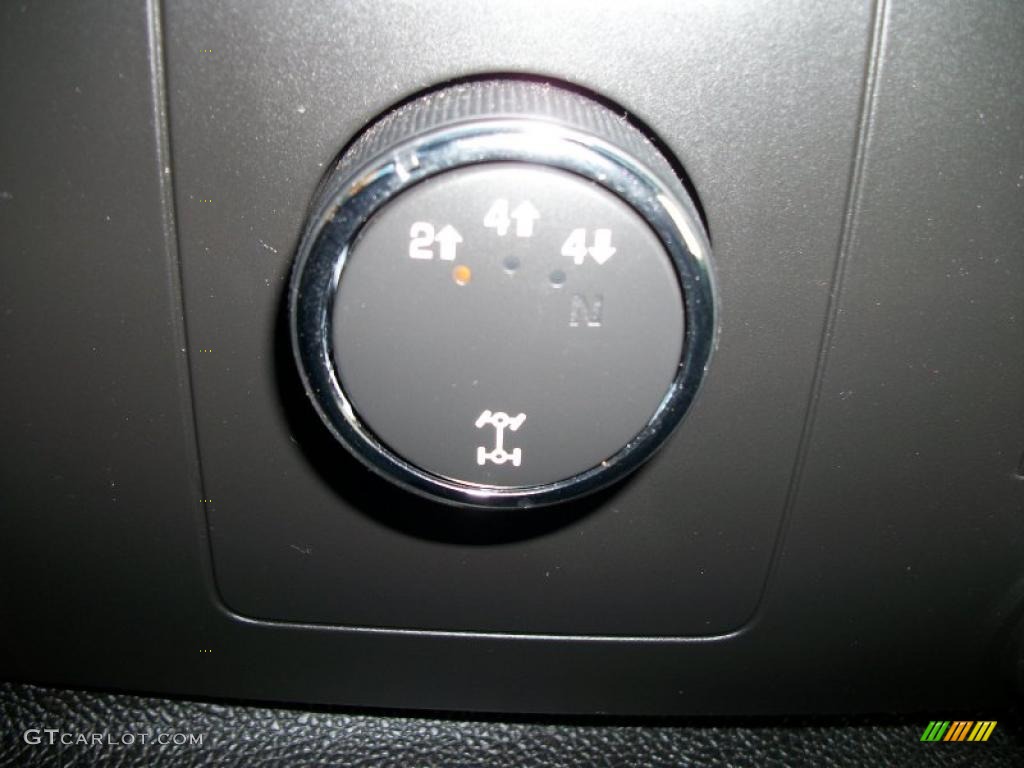 2010 Chevrolet Silverado 2500HD LT Extended Cab 4x4 Controls Photo #45734910