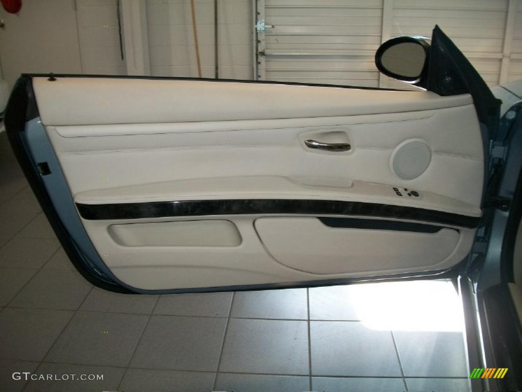 2007 BMW 3 Series 335i Coupe Cream Beige Door Panel Photo #45735650