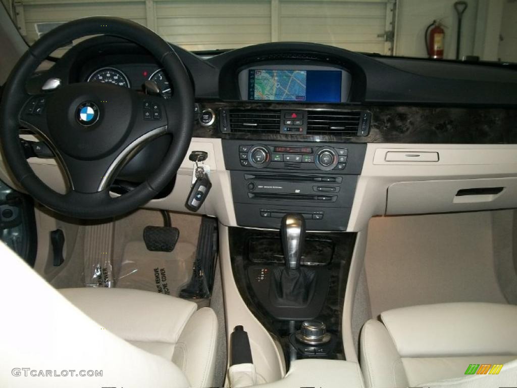 2007 BMW 3 Series 335i Coupe Cream Beige Dashboard Photo #45735711