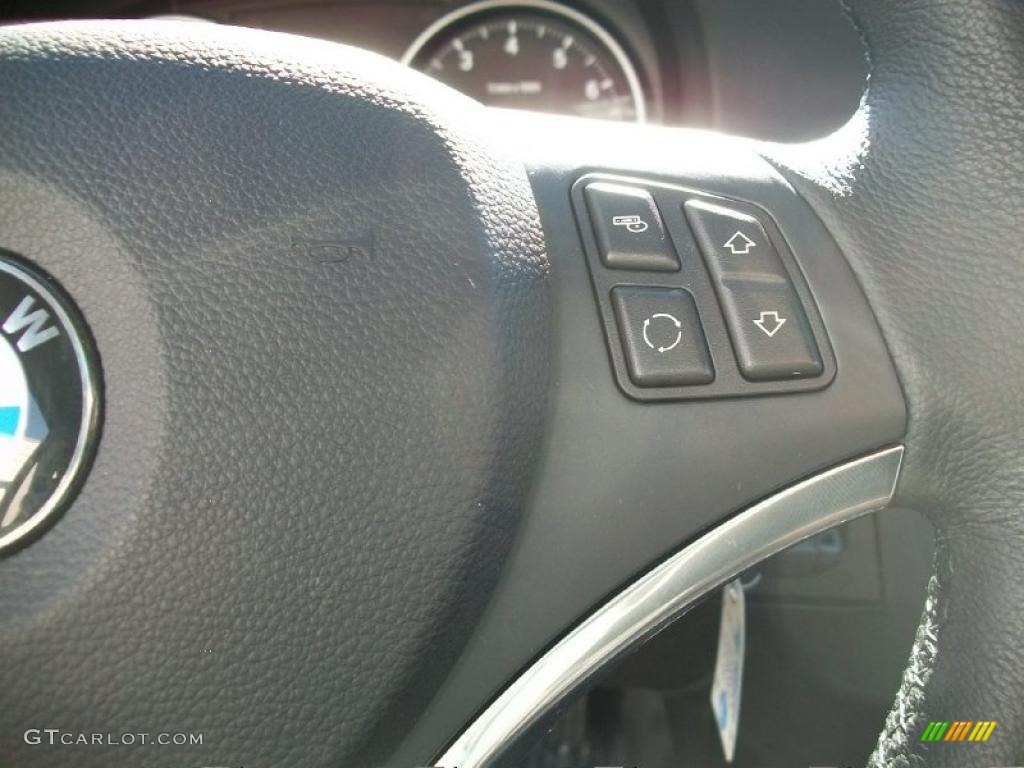 2010 BMW 3 Series 328i xDrive Coupe Controls Photo #45739650