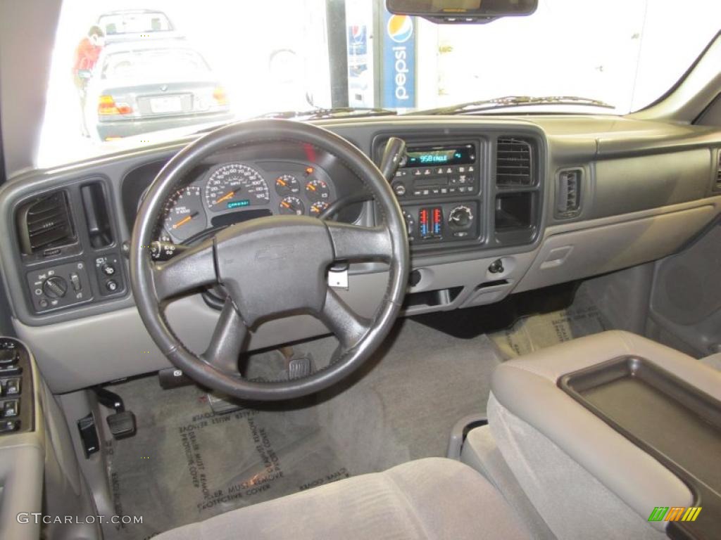 2004 Tahoe LS - Silver Birch Metallic / Gray/Dark Charcoal photo #13