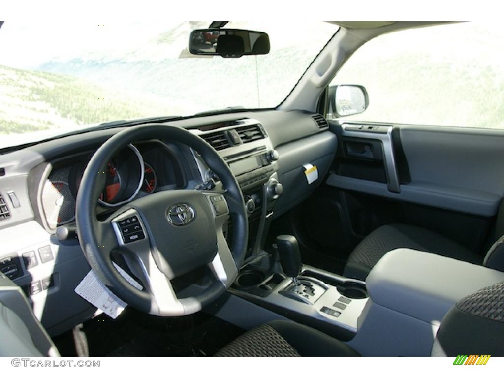2011 4Runner SR5 4x4 - Blizzard White Pearl / Graphite photo #4