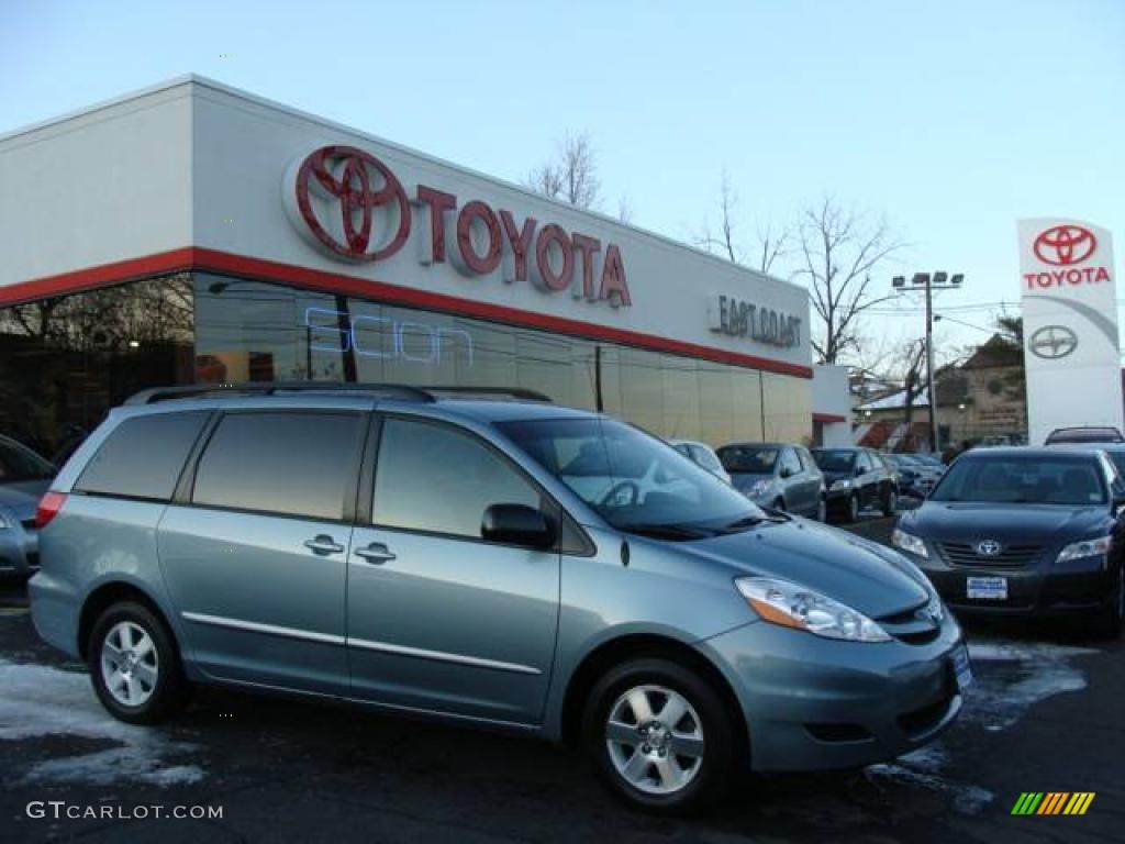 Blue Mirage Metallic Toyota Sienna