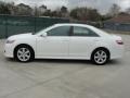 Super White - Camry SE Photo No. 6