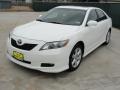 Super White - Camry SE Photo No. 7