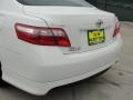 Super White - Camry SE Photo No. 21