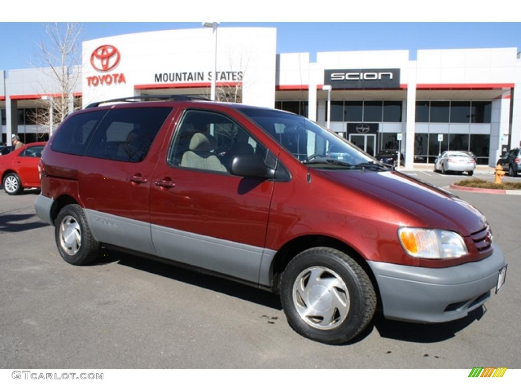 2002 Sienna LE - Vintage Red Pearl / Oak photo #1