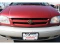 2000 Sunfire Red Pearl Toyota Sienna XLE  photo #31