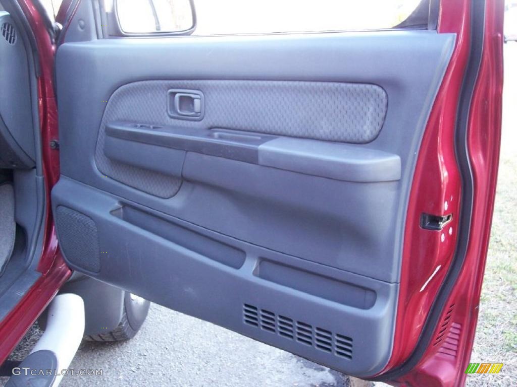 2002 Nissan Xterra SE V6 Gray Celadon Door Panel Photo #45753034