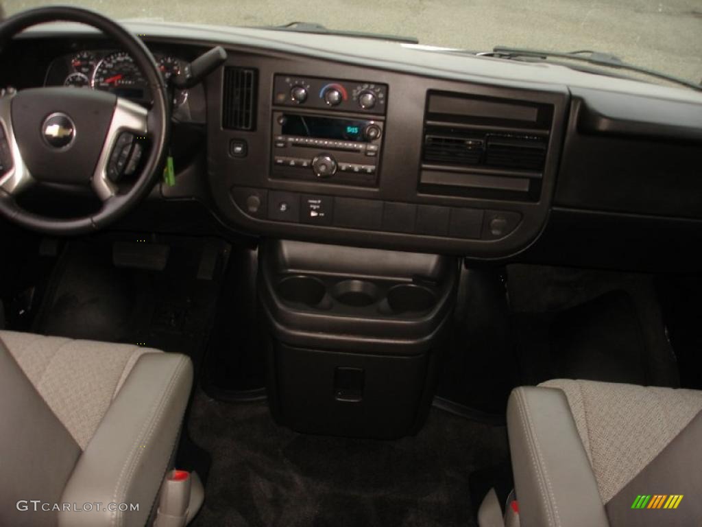 2010 Chevrolet Express LT 3500 Extended Passenger Van Medium Pewter Dashboard Photo #45753446