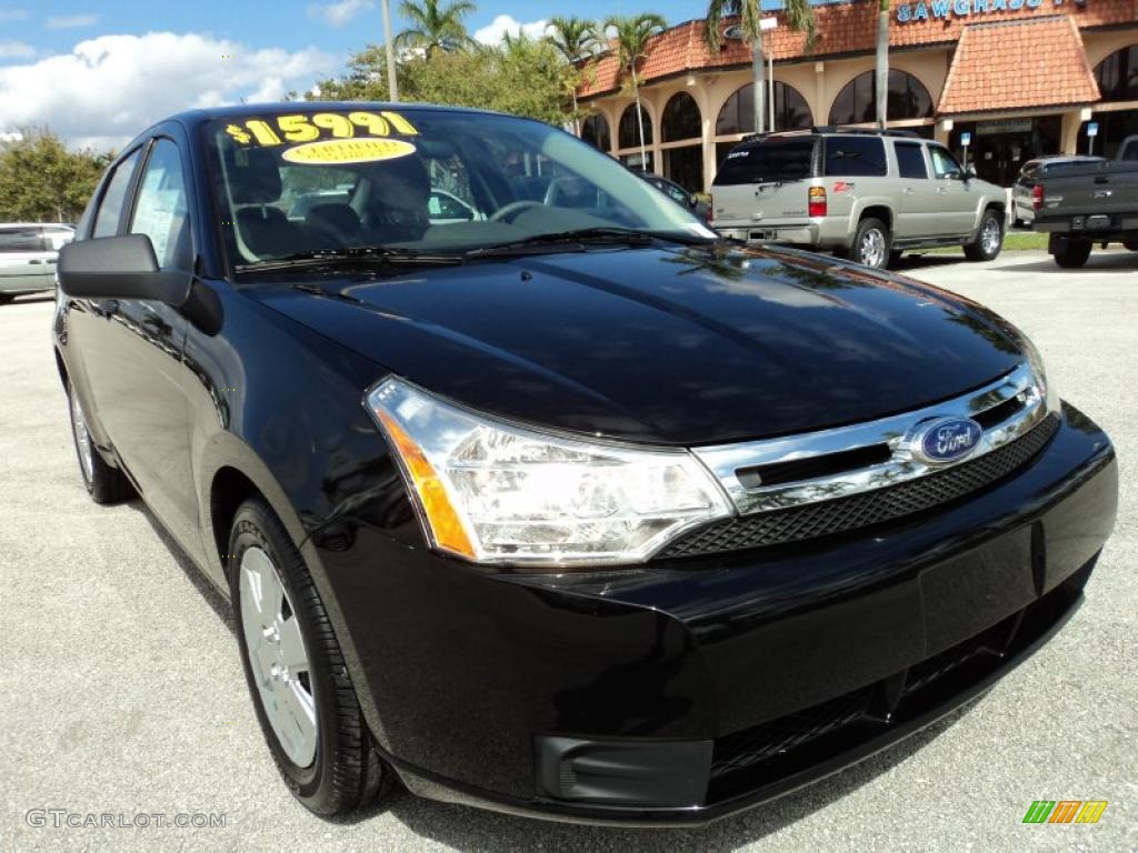 2010 Focus S Sedan - Ebony Black / Medium Stone photo #2