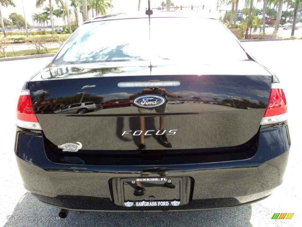 2010 Focus S Sedan - Ebony Black / Medium Stone photo #7