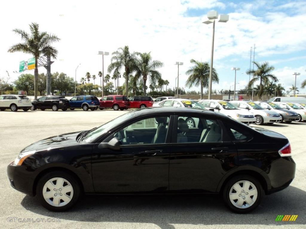 2010 Focus S Sedan - Ebony Black / Medium Stone photo #9